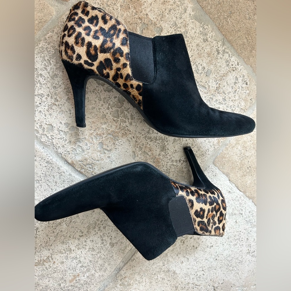 Cole Haan Size 10 Heeled Booties – Black & Leopard Print